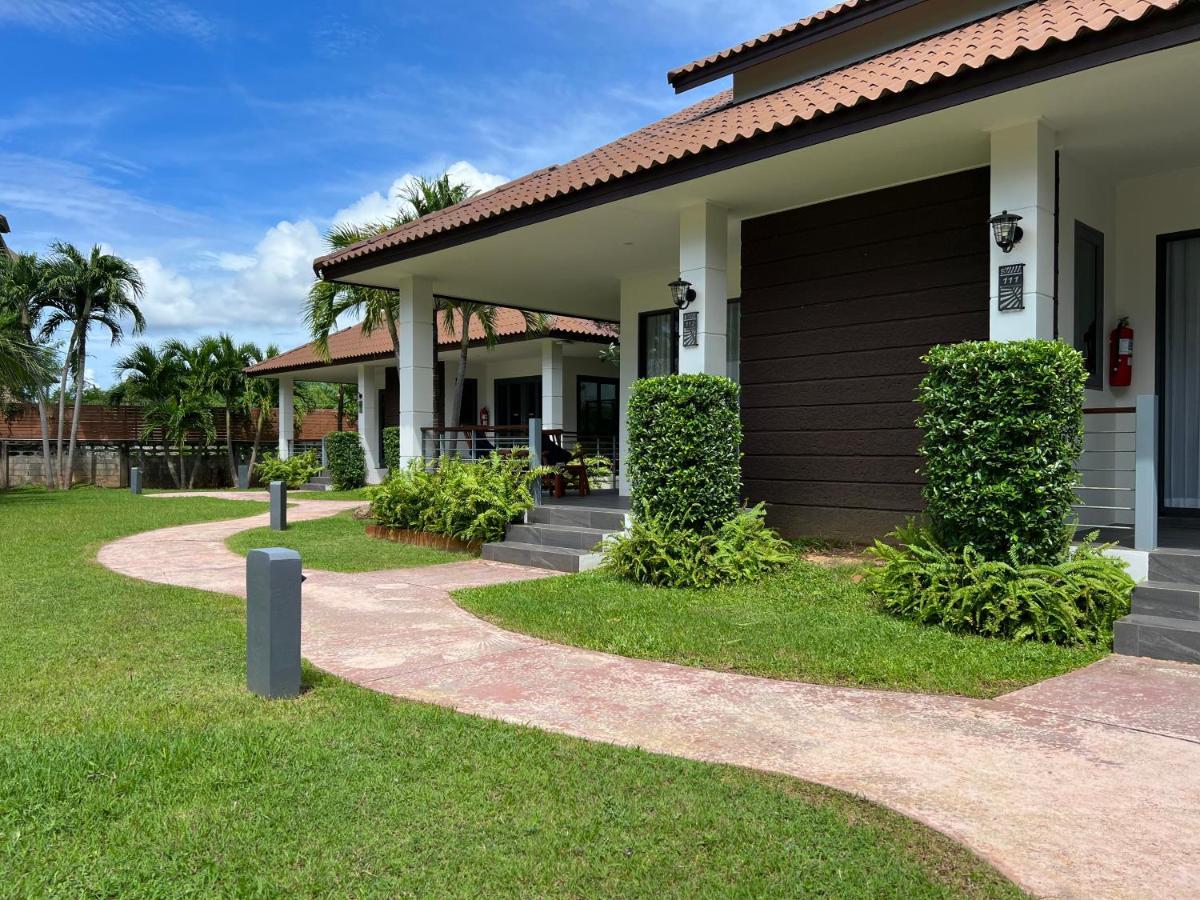 Phuket Blu Pine Villa & Pool Access - Sha Plus מראה חיצוני תמונה